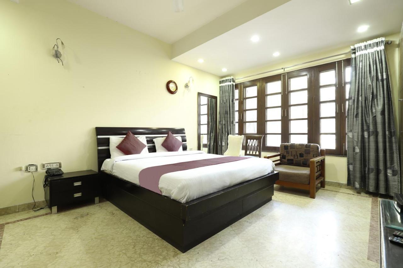 Hotel Livia Residency New Delhi Exterior photo