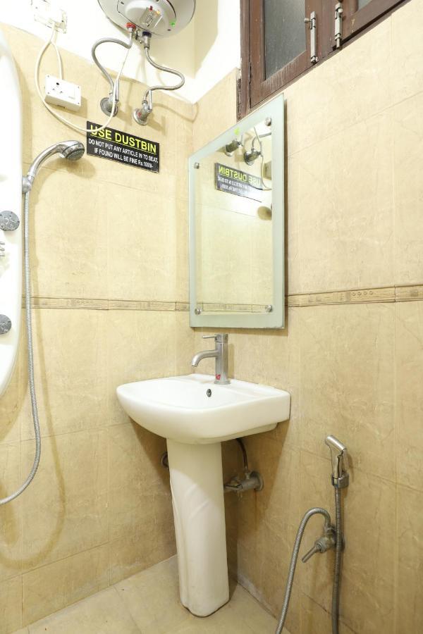 Hotel Livia Residency New Delhi Exterior photo